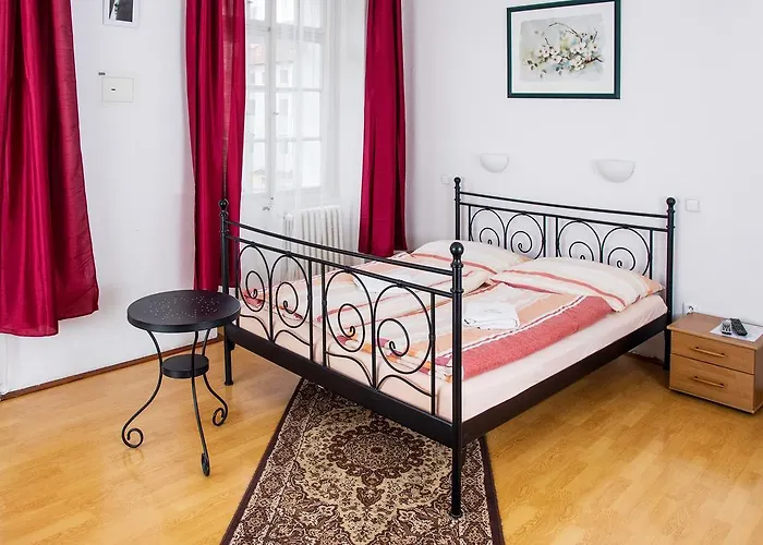 Charles Bridge Bed And Breakfast
